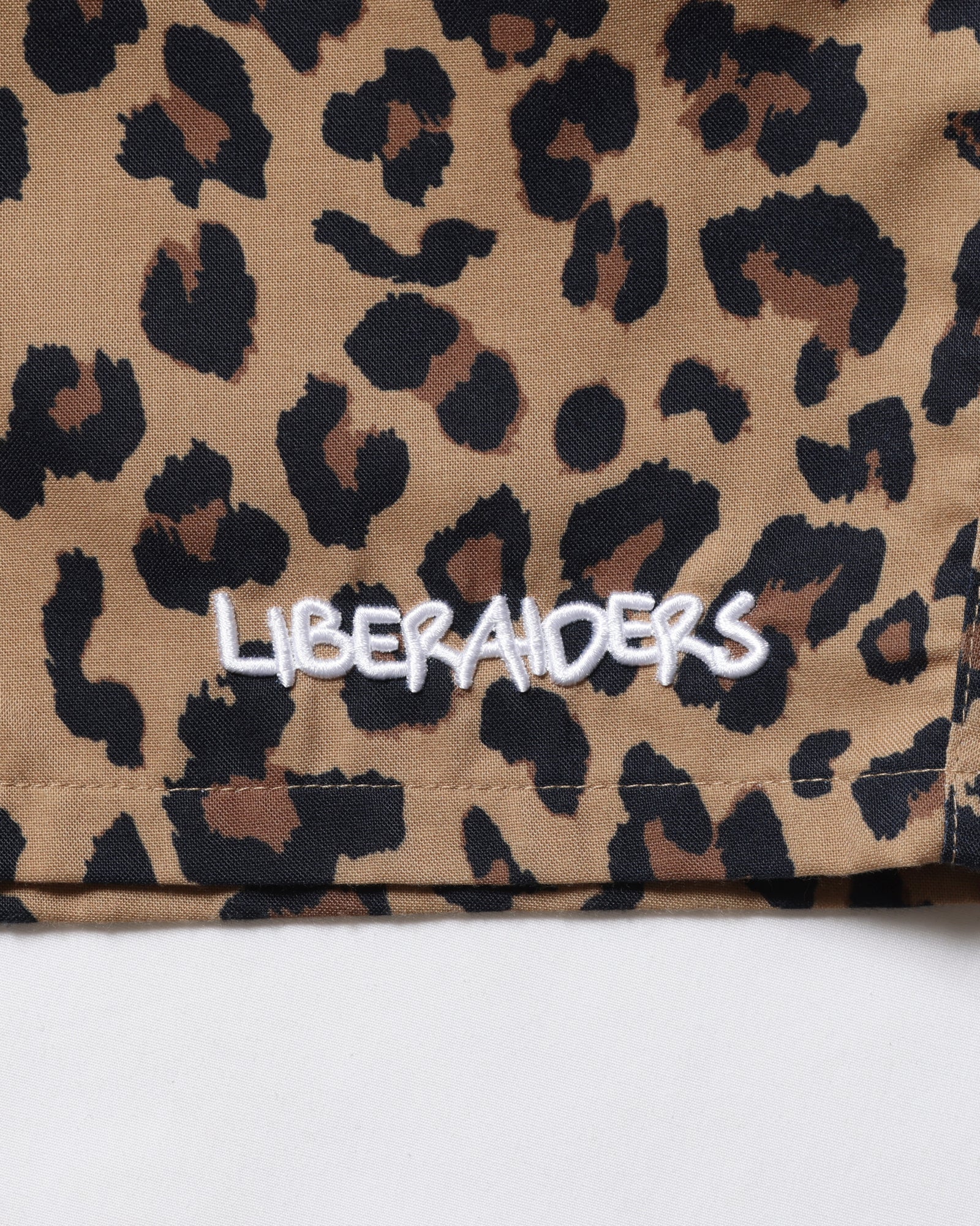 NYLON HALF SHORTS LEOPARD - Image 4